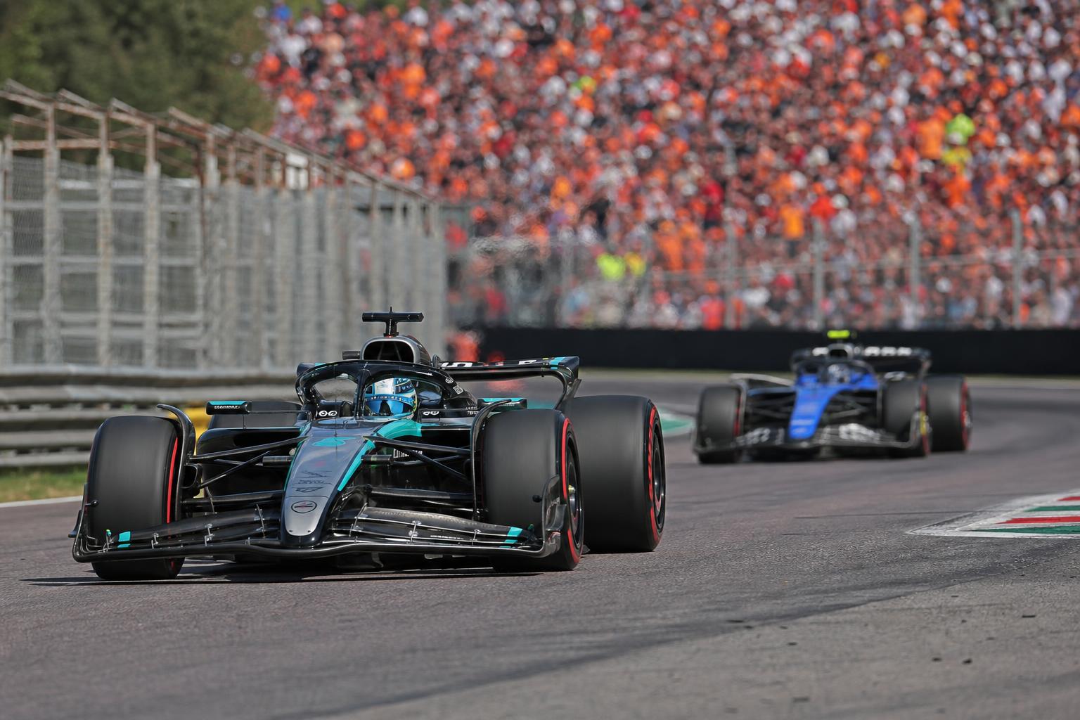 Russell missade Monza-polen med sex hundradelar